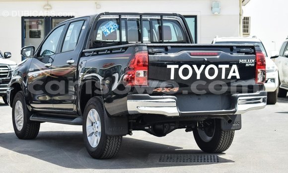 Sayi Imported Toyota Hilux Black Mota in Import - Dubai a Benin Sayi Imported Toyota Hilux Black Mota in Import - Dubai a Benin