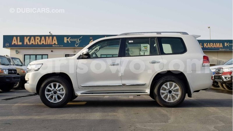 Big with watermark toyota land cruiser benin import dubai 6907