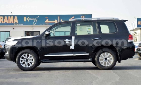 Sayi Imported Toyota Land Cruiser Black Mota in Import - Dubai a Benin Sayi Imported Toyota Land Cruiser Black Mota in Import - Dubai a Benin