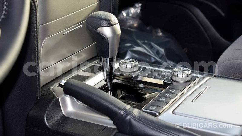 Big with watermark toyota land cruiser benin import dubai 6908