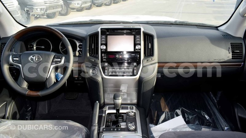 Big with watermark toyota land cruiser benin import dubai 6912