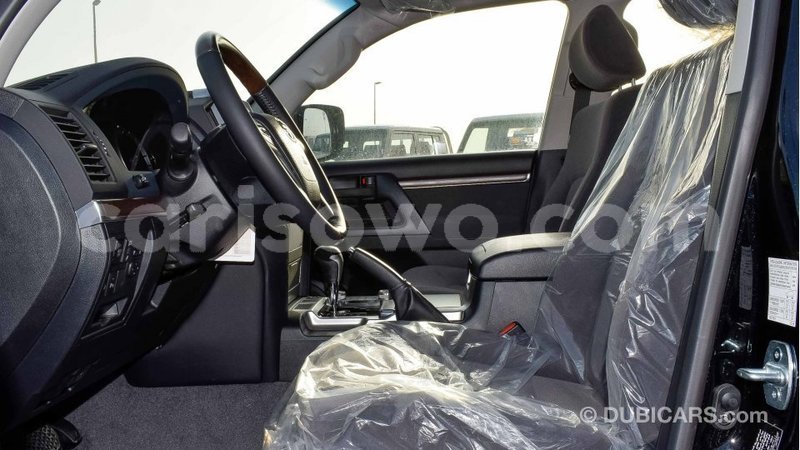 Big with watermark toyota land cruiser benin import dubai 6912