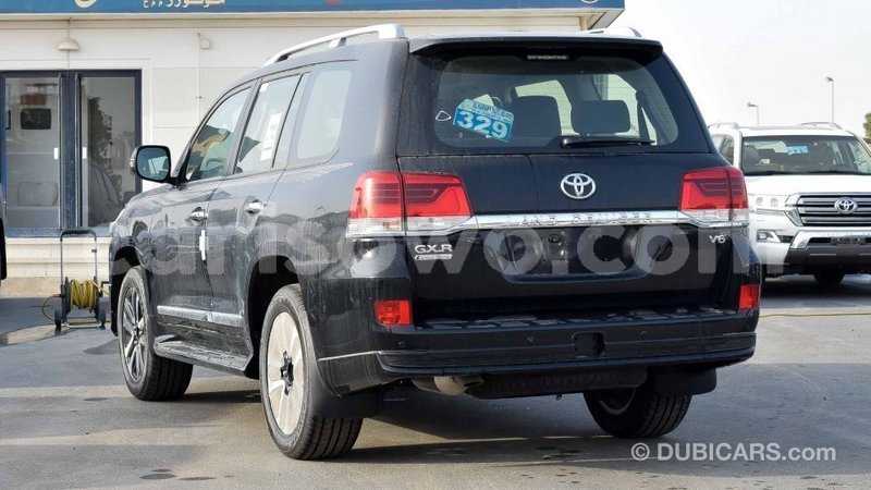 Big with watermark toyota land cruiser benin import dubai 6912