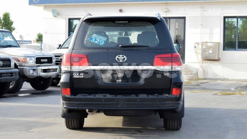 Big with watermark toyota land cruiser benin import dubai 6912
