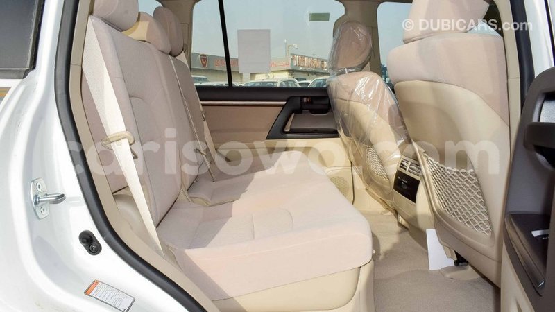 Big with watermark toyota land cruiser benin import dubai 6913