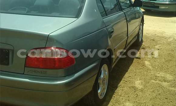 Acheter Occasion Voiture Toyota Avensis Bleu à Porto Novo, Benin Acheter Occasion Voiture Toyota Avensis Bleu à Porto Novo, Benin