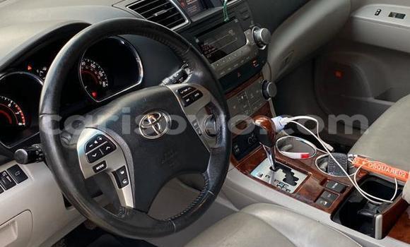 Ra Àlòkù Toyota Highlander Black Ọkọ̀ in Cotonou ni Benin Ra Àlòkù Toyota Highlander Black Ọkọ̀ in Cotonou ni Benin