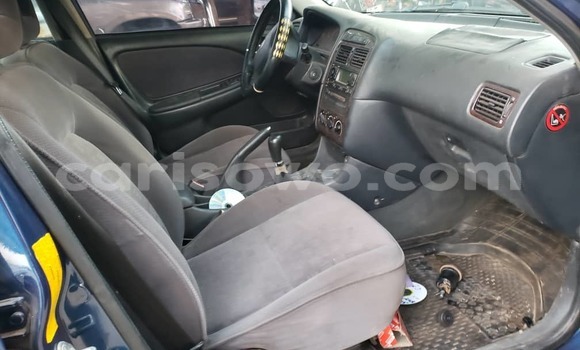 Sayi Na hannu Toyota Avensis Blue Mota in Cotonou a Benin Sayi Na hannu Toyota Avensis Blue Mota in Cotonou a Benin