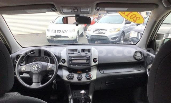 Acheter Occasion Voiture Toyota RAV4 Gris à Abomey, Benin Acheter Occasion Voiture Toyota RAV4 Gris à Abomey, Benin