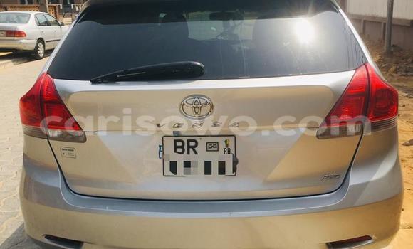 Ra Àlòkù Toyota Venza Silver Ọkọ̀ in Cotonou ni Benin Ra Àlòkù Toyota Venza Silver Ọkọ̀ in Cotonou ni Benin