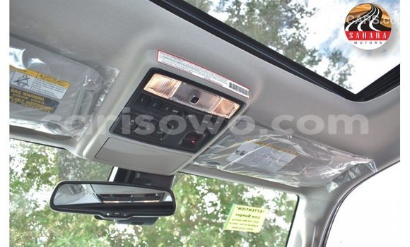 Acheter Import Utilitaire Toyota HiAce Noir à Import - Dubai, Benin Acheter Import Utilitaire Toyota HiAce Noir à Import - Dubai, Benin