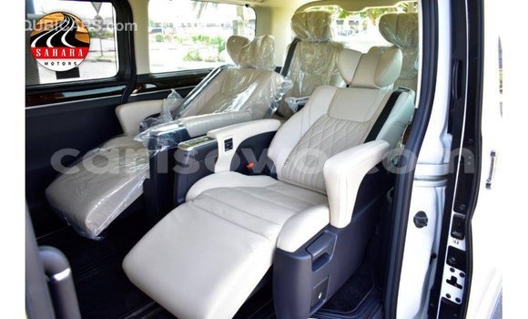 Buy Import Toyota Granvia White Car in Import - Dubai in Benign Buy Import Toyota Granvia White Car in Import - Dubai in Benign