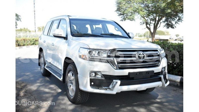 Big with watermark toyota land cruiser benin import dubai 6939