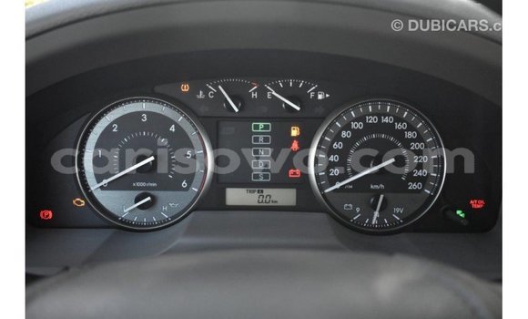 Acheter Import Voiture Toyota Land Cruiser Blanc à Import - Dubai, Benin Acheter Import Voiture Toyota Land Cruiser Blanc à Import - Dubai, Benin