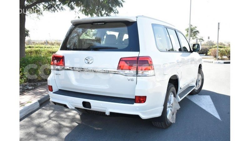 Big with watermark toyota land cruiser benin import dubai 6939