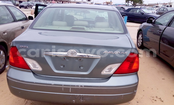 Acheter Occasion Voiture Toyota Avalon Bleu à Cotonou, Benin Acheter Occasion Voiture Toyota Avalon Bleu à Cotonou, Benin
