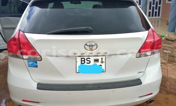 Acheter Neuf Voiture Toyota Venza Blanc à Cotonou, Benin Acheter Neuf Voiture Toyota Venza Blanc à Cotonou, Benin