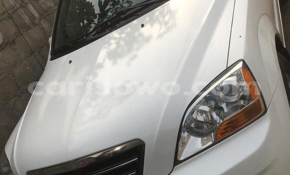 Acheter Occasion Voiture Kia Sorento Blanc à Cotonou, Benin Acheter Occasion Voiture Kia Sorento Blanc à Cotonou, Benin