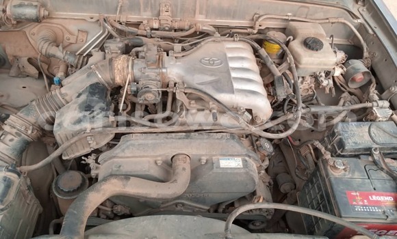 Sayi Na hannu Toyota 4Runner Azurfa Mota in Cotonou a Benin Sayi Na hannu Toyota 4Runner Azurfa Mota in Cotonou a Benin