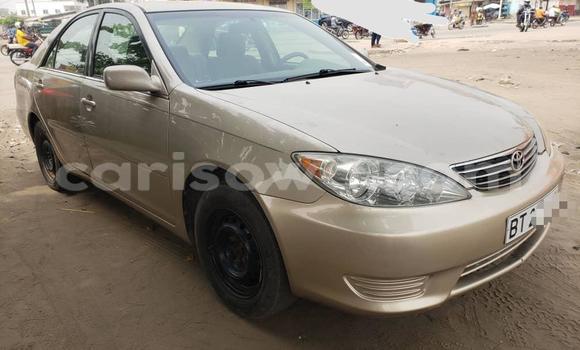 Ra Àlòkù Toyota Camry Silver Ọkọ̀ in Cotonou ni Benin Ra Àlòkù Toyota Camry Silver Ọkọ̀ in Cotonou ni Benin