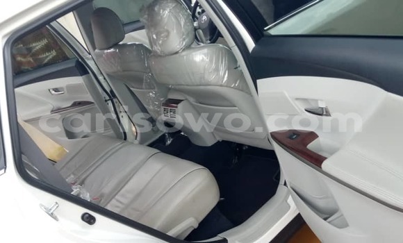 Ra Tuntun Toyota Venza funfun Ọkọ̀ in Cotonou ni Benin Ra Tuntun Toyota Venza funfun Ọkọ̀ in Cotonou ni Benin