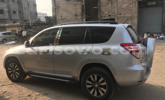 Ra Àlòkù Toyota RAV4 Silver Ọkọ̀ in Cotonou ni Benin Ra Àlòkù Toyota RAV4 Silver Ọkọ̀ in Cotonou ni Benin