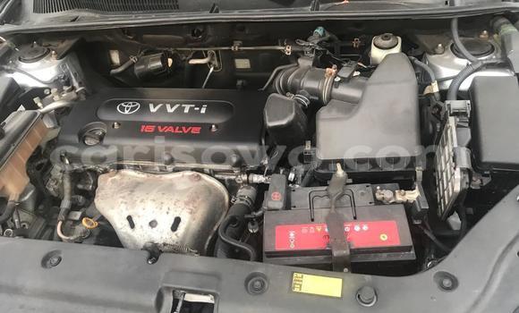 Ra Àlòkù Toyota RAV4 Silver Ọkọ̀ in Cotonou ni Benin Ra Àlòkù Toyota RAV4 Silver Ọkọ̀ in Cotonou ni Benin