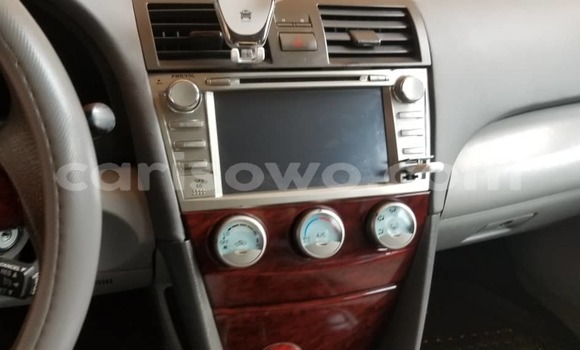 Sayi Na hannu Toyota Camry Azurfa Mota in Cotonou a Benin Sayi Na hannu Toyota Camry Azurfa Mota in Cotonou a Benin