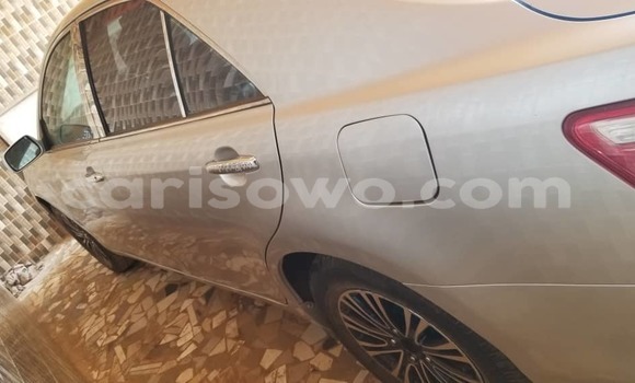 Sayi Na hannu Toyota Camry Azurfa Mota in Cotonou a Benin Sayi Na hannu Toyota Camry Azurfa Mota in Cotonou a Benin