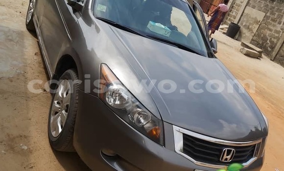 Ra Àlòkù Honda Accord Black Ọkọ̀ in Cotonou ni Benin Ra Àlòkù Honda Accord Black Ọkọ̀ in Cotonou ni Benin
