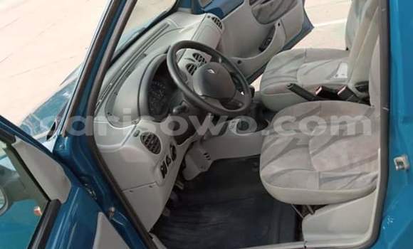 Ra Àlòkù Renault Kangoo Alawọ ewe Ọkọ̀ in Cotonou ni Benin Ra Àlòkù Renault Kangoo Alawọ ewe Ọkọ̀ in Cotonou ni Benin