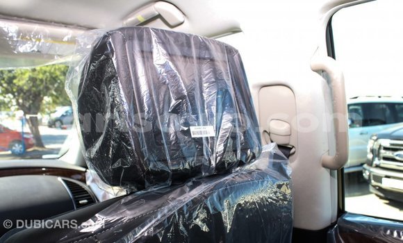 Acheter Import Voiture Infiniti Q Blanc à Import - Dubai, Benin Acheter Import Voiture Infiniti Q Blanc à Import - Dubai, Benin