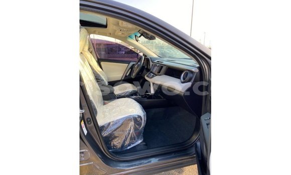 Ra Imported Toyota HiAce Miiran Ọkọ̀ akẹ́rù ńlá in Import - Dubai ni Benin Ra Imported Toyota HiAce Miiran Ọkọ̀ akẹ́rù ńlá in Import - Dubai ni Benin