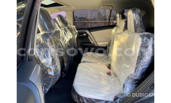 Ra Imported Toyota HiAce Miiran Ọkọ̀ akẹ́rù ńlá in Import - Dubai ni Benin Ra Imported Toyota HiAce Miiran Ọkọ̀ akẹ́rù ńlá in Import - Dubai ni Benin