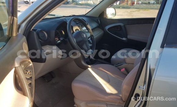Ra Imported Toyota HiAce Miiran Ọkọ̀ akẹ́rù ńlá in Import - Dubai ni Benin Ra Imported Toyota HiAce Miiran Ọkọ̀ akẹ́rù ńlá in Import - Dubai ni Benin