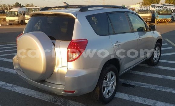 Ra Imported Toyota HiAce Miiran Ọkọ̀ akẹ́rù ńlá in Import - Dubai ni Benin Ra Imported Toyota HiAce Miiran Ọkọ̀ akẹ́rù ńlá in Import - Dubai ni Benin