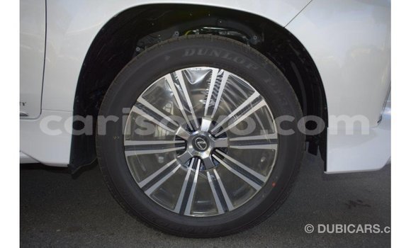 Acheter Import Voiture Lexus LX Blanc à Import - Dubai, Benin Acheter Import Voiture Lexus LX Blanc à Import - Dubai, Benin