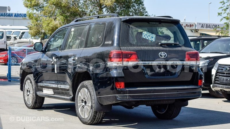 Big with watermark toyota land cruiser benin import dubai 7010