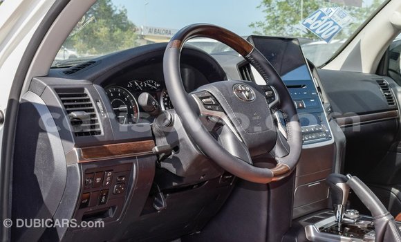 Buy Import Toyota Land Cruiser White Car in Import - Dubai in Benign Buy Import Toyota Land Cruiser White Car in Import - Dubai in Benign