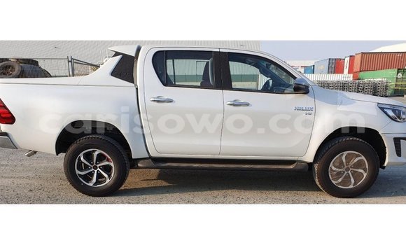 Buy Import Toyota Hilux White Car in Import - Dubai in Benign Buy Import Toyota Hilux White Car in Import - Dubai in Benign