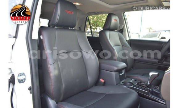 Buy Import Toyota HiAce White Truck in Import - Dubai in Benign Buy Import Toyota HiAce White Truck in Import - Dubai in Benign