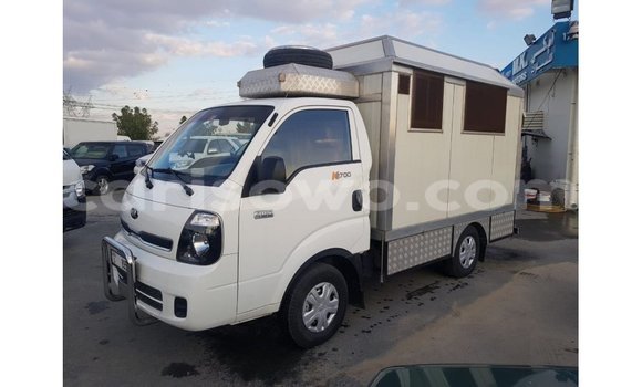 Ra Imported Kia Carens funfun Ọkọ̀ in Import - Dubai ni Benin Ra Imported Kia Carens funfun Ọkọ̀ in Import - Dubai ni Benin