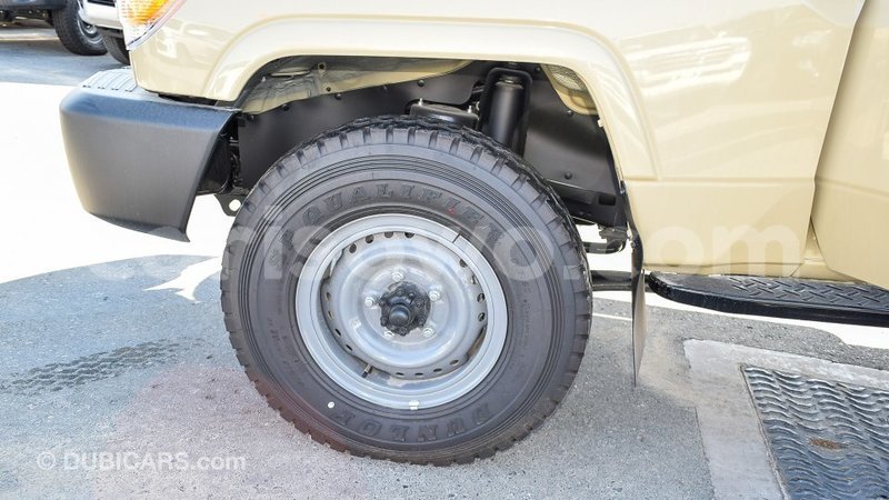 Big with watermark toyota land cruiser benin import dubai 7032
