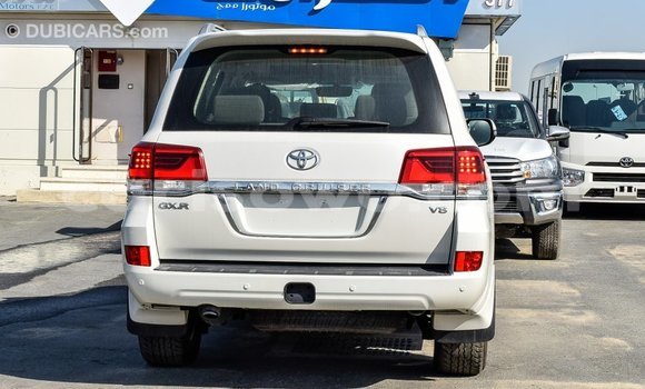 Buy Import Toyota Land Cruiser White Car in Import - Dubai in Benign Buy Import Toyota Land Cruiser White Car in Import - Dubai in Benign
