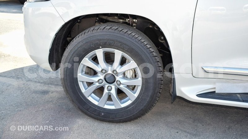 Big with watermark toyota land cruiser benin import dubai 7033