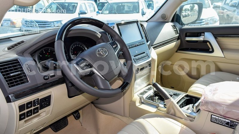 Big with watermark toyota land cruiser benin import dubai 7034