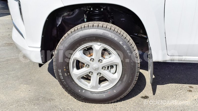 Big with watermark mitsubishi l200 benin import dubai 7038