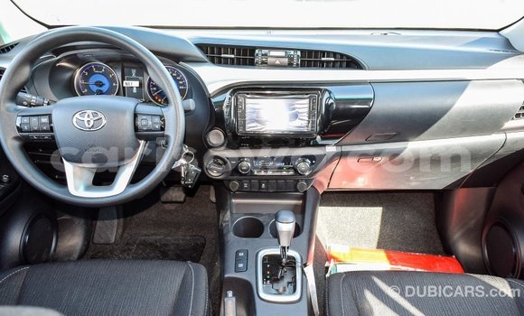 Sayi Imported Toyota Hilux Sauran Mota in Import - Dubai a Benin Sayi Imported Toyota Hilux Sauran Mota in Import - Dubai a Benin