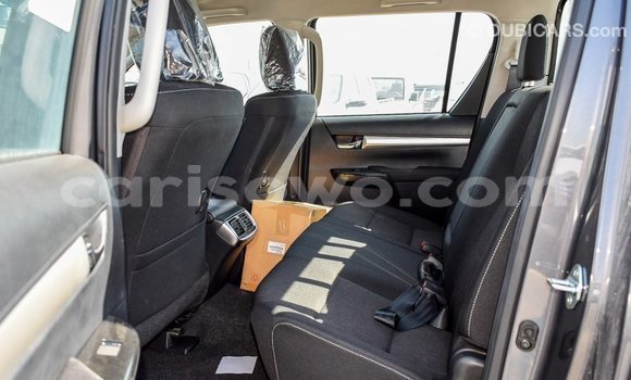 Sayi Imported Toyota Hilux Sauran Mota in Import - Dubai a Benin Sayi Imported Toyota Hilux Sauran Mota in Import - Dubai a Benin