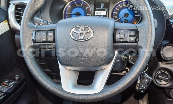 Sayi Imported Toyota Hilux Sauran Mota in Import - Dubai a Benin Sayi Imported Toyota Hilux Sauran Mota in Import - Dubai a Benin